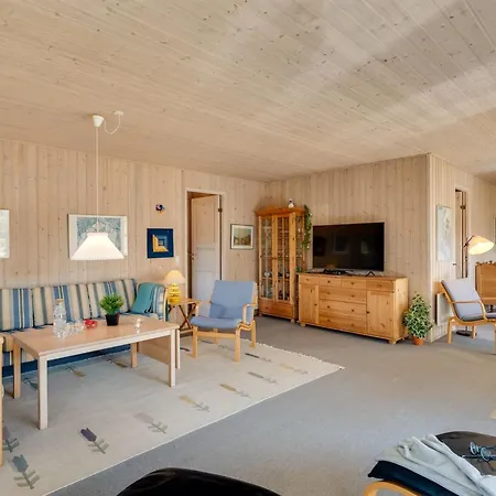 Jeip - 2-1km From The Sea By Interhome Semesterbostad