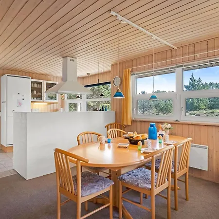 Jeip - 2-1km From The Sea By Interhome Blåvand